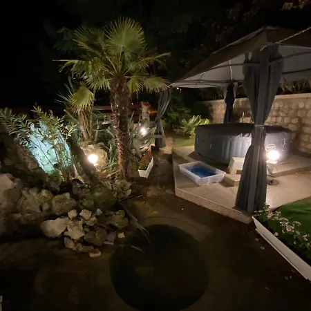 Dalibor Wellness, 2 Jacuzzies, Sauna, Parking, Grill, Observatory, Mediterranean Garden Nin