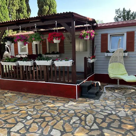 Appartamento Dalibor Wellness, 2 Jacuzzies, Sauna, Parking, Grill, Observatory, Mediterranean Garden Nin