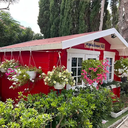 Dalibor Wellness, 2 Jacuzzies, Sauna, Parking, Grill, Observatory, Mediterranean Garden *