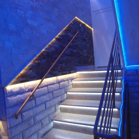 Dalibor Wellness, 2 Jacuzzies, Sauna, Parking, Grill, Observatory, Mediterranean Garden *