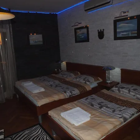 Dalibor Wellness, 2 Jacuzzies, Sauna, Parking, Grill, Observatory, Mediterranean Garden