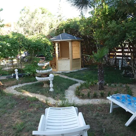 Appartamento Dalibor Wellness, 2 Jacuzzies, Sauna, Parking, Grill, Observatory, Mediterranean Garden