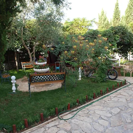 Dalibor Wellness, 2 Jacuzzies, Sauna, Parking, Grill, Observatory, Mediterranean Garden Appartamento