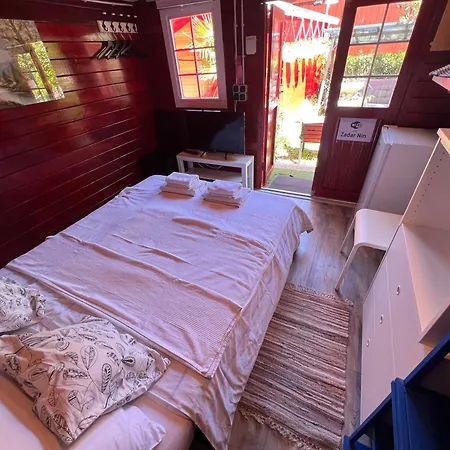 Dalibor Wellness, 2 Jacuzzies, Sauna, Parking, Grill, Observatory, Mediterranean Garden