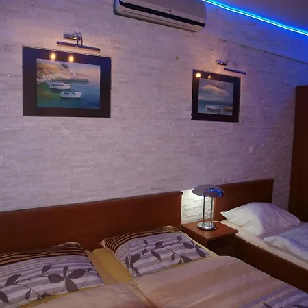 Διαμέρισμα And Dalibor Nin