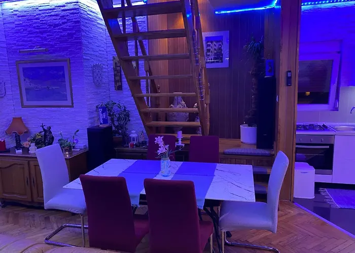 דירה And Dalibor