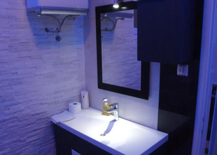 דירה And Dalibor