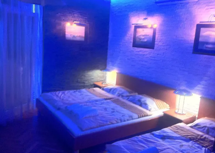 And Dalibor アパート ニン