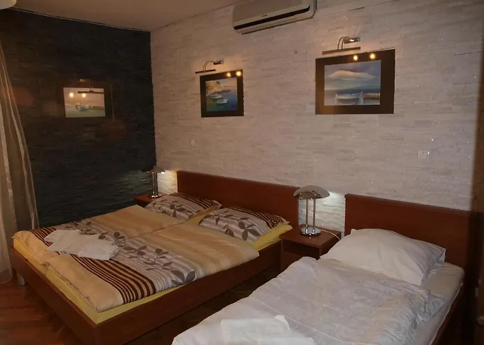 And Dalibor アパート