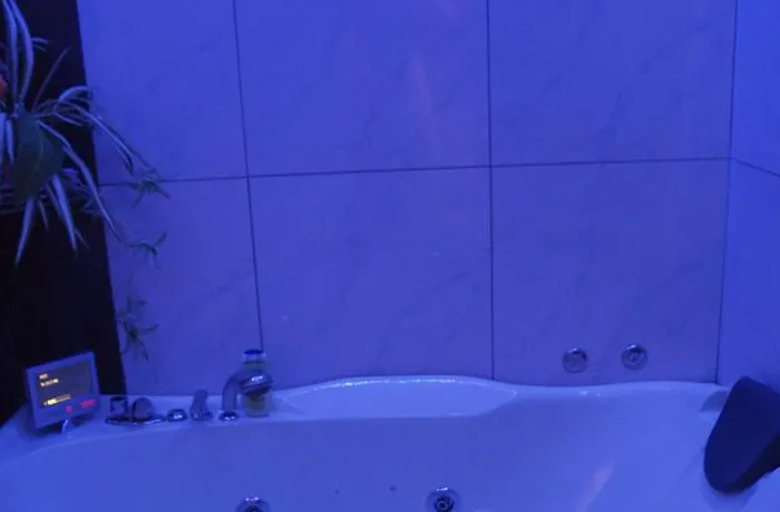 アパート And Dalibor *